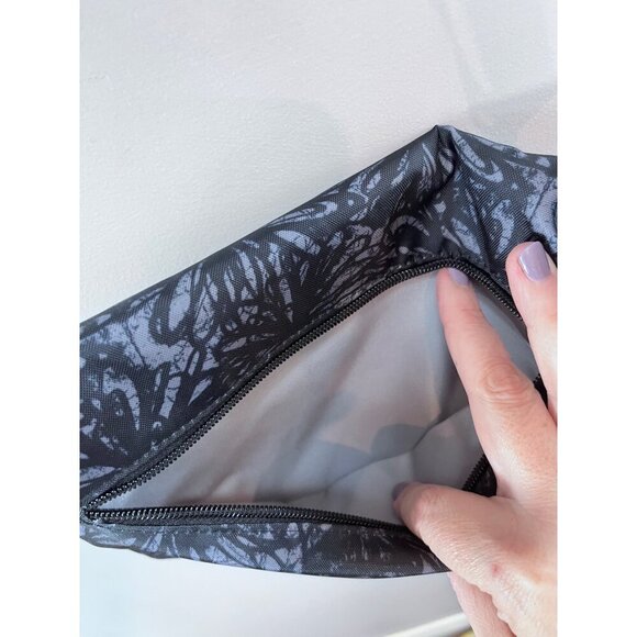 Baggallini Black & Gray Floral Crossbody Bag With Multiple Zipper Compartments - Picture 8 of 10